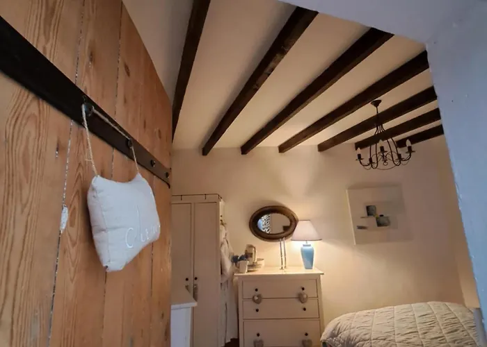 Le De Valiere * Sainte-Valière